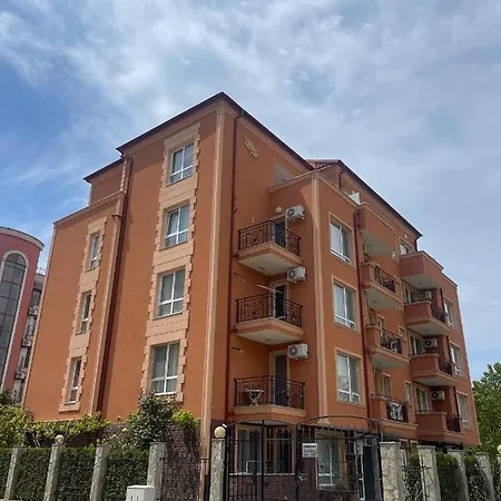 A Tiny Flat